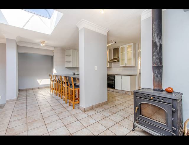 3 BEDROOM FREEHOLD TO LET IN ALLEN'S NEK